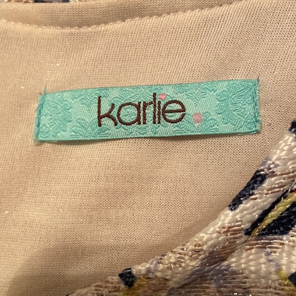 Karlie short/top set sz large worn twice - Picture 6 of 10